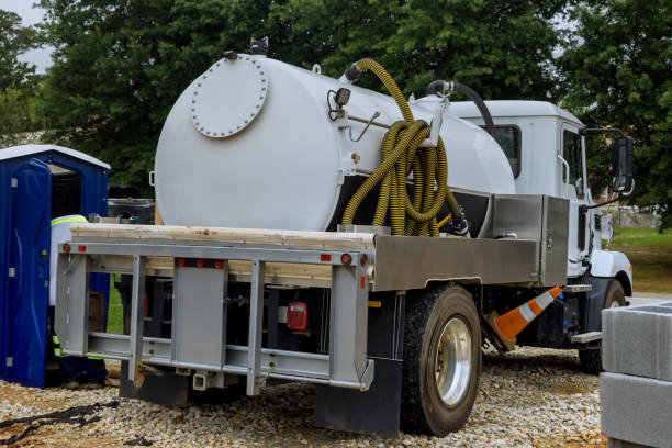 Best Restroom trailer rental cost  in Italy, TX